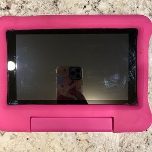 Amazon fire tablet 8